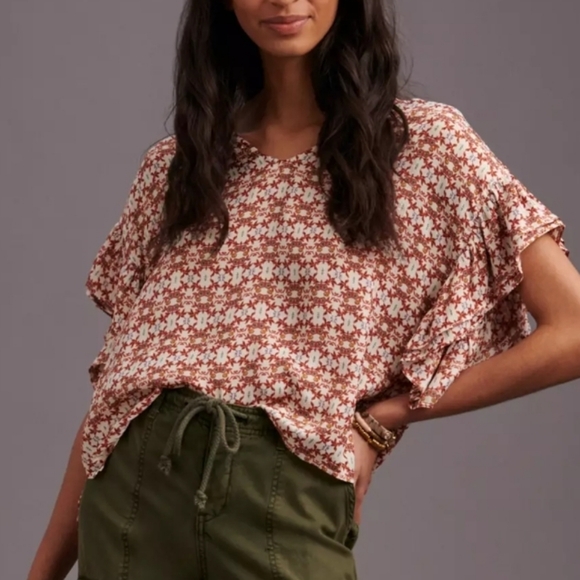 Anthropologie Tops - Anthropologie Grace Ruffled T Shirt Size Large in EUC